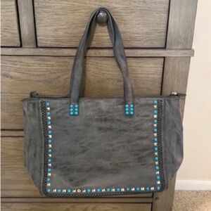 Charming Charlie euc bag